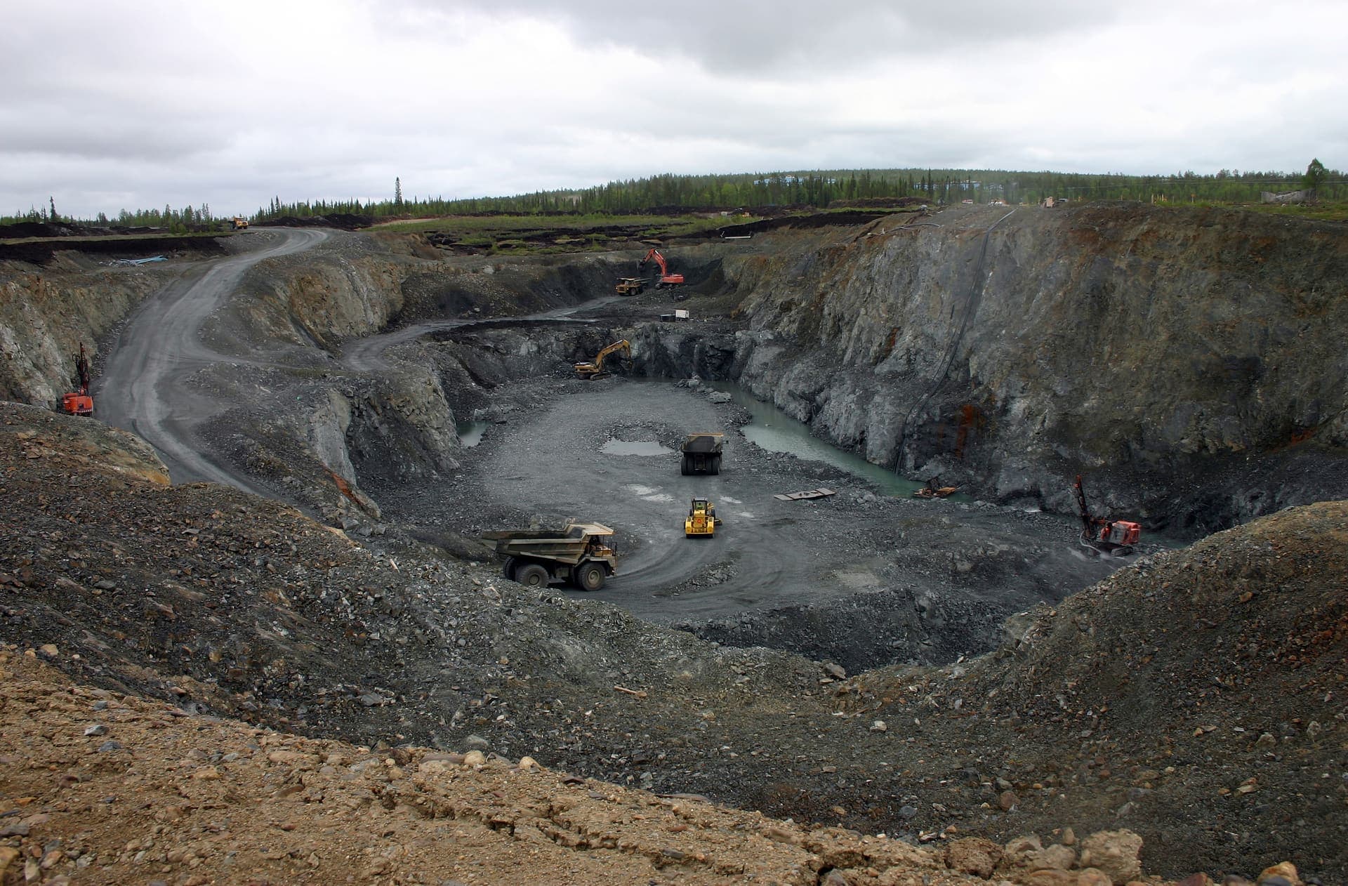 Open-pit mine benches